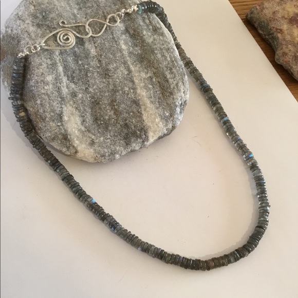 Labradorite And Fine Silver Necklace - Picture 8 of 8